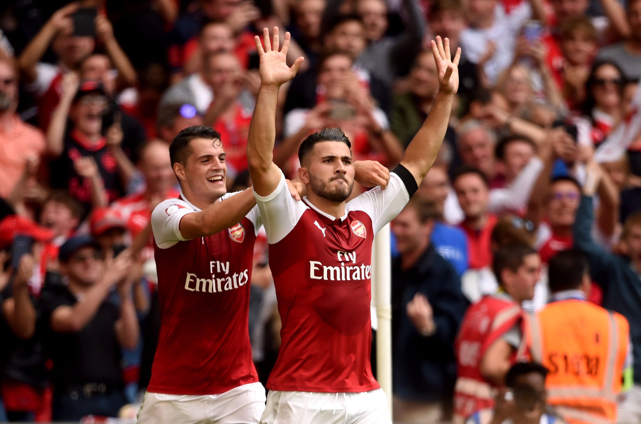 开云官网-穆古鲁扎宣布退役