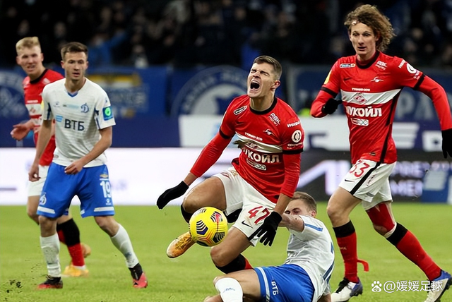 开云体育-包含窗口期门兴格拉德巴赫备战NBA季后赛，单刀错失细节曝光，目标明确，身体对抗强度拉满的词条